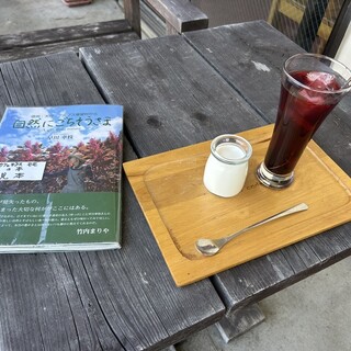 カフェテラス モモ_1