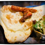 インドカレー ハルディ - アツアツで美味しそう♫