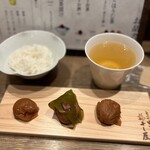 立ち喰い梅干し屋 - 