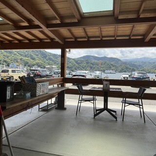 内浦漁協直営 いけすや_2