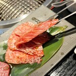 焼肉 千味庭  - 和牛カルビの厚さ