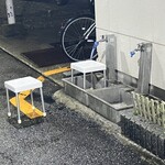 Handi レストラン - 店外に手洗い場もあります