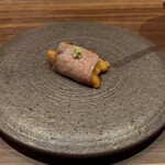 296347958 - 黒毛和牛＆馬糞雲丹