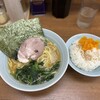 横浜ラーメン　武蔵家 北千住店