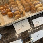 ガーデニア(ホテルマイステイズプレミア成田) - パン５種　いつも食べ忘れる