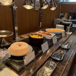 ガーデニア(ホテルマイステイズプレミア成田) - ピザ　唐揚げ　白身魚の香草パン粉焼き他