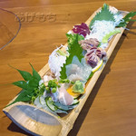 小林 地鶏の里 - お刺身盛り合わせ