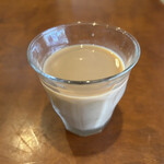 カレーの店 マボロシ - チャイサービス