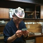 かぶと - 少しとまどう傾奇者親父　ニューヨークタイムズの記者も顔負け？　