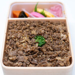 駅弁屋 祭 セレクト - 料理写真:2025.4 牛肉どまん中（1,480円）