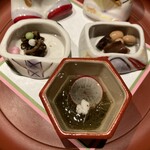 鮨と和の食　清吉 - 先付け-もずく＆蕗＆ニシ貝