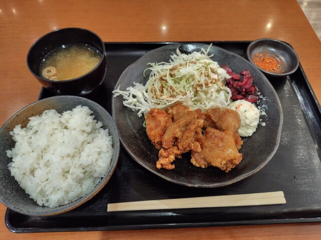 九州鳥若丸 イオンタウン仙台泉大沢のからあげ専門店