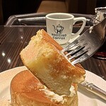 星乃珈琲店 - 窯焼きスフレパンケーキ
シングル・ドリンク付き