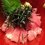 尾形 - 中トロ丼1080円！