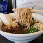 弘明寺丿貫 - 烏賊豚骨ラーメンの麺