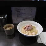 丿貫 - 煮干とトマトの冷やつけ着丼