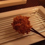 ワインと串揚げ こぱん - まわりにぱりぱりの桜海老