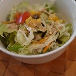 付け合せのサラダも美味しゅうございます(￣人￣)