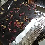 リンツ ショコラ ブティック  - 外箱から出した様子