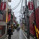 とんかつ憲進 - 既に迷いかけてます。