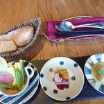 Bon Appetit - 