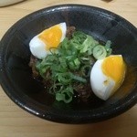 Ramen Konnamon Ya - どて煮(400円)