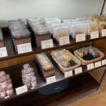 ル・コワンヴェール パトリック・ルメル - 店内…焼菓子