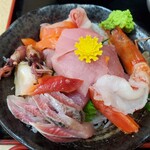 御食事処 友 - 刺身定食のお刺身