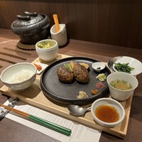 川端志史 - 