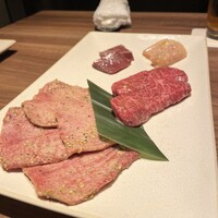 焼肉うしごろ 新宿三丁目店 - 