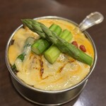 トマト - 和牛ビーフジャワカレー　季節の野菜、チーズトッピング