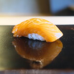 鮨 三心 - さくらます。香り立つような美味しさ(´▽｀)