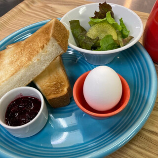 1日の始まりを優雅にスタートする「モーニング」