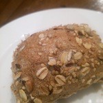 レストラトゥール - パン。熱々。