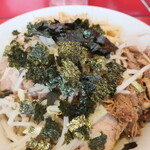 ラーメン二郎 - のりを刻んで投下～♪