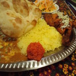 シルジャナ - 追加して正解のタンドリーチキン＆ナン