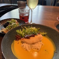 SAAWAAN BISTRO - ターメリックソースと鯛