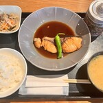 梅山鉄平食堂 - 