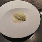 グラール - 葉わさびのアイスクリームと甘酒のジュレ