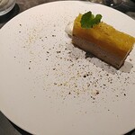 グラール - レバーのパテ-はっさくのジュレを載せて-　思想はいいなと思います。はっさくの味が思ったより強かったかな。。