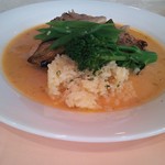 ムッシュ - ムッシュのランチ 肉(鶏肉のフリカッセ)バックショット♪