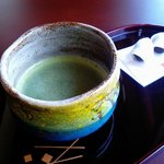 辻家庭園 - 抹茶と生菓子　入園料込みで1000円