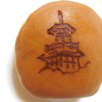 御菓子司扇屋 - どら焼き　大神宮の灯台？