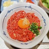 牛刺しと焼肉 仔虎 クリスロード店 - 