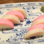 【2014年8月再訪】板わさ300円＋税！カマボコ美味い！