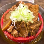 東京大塚のれん街 ブタマミレ - 名物!味噌もつ煮込み￥450　2025.4.9