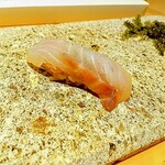 鮨 梵 - 尾長鯛の昆布締め