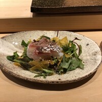 鮨かわなか - 刺身：鯛、からすみ、ベビーリーフ
