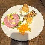 FAVORE - 15食限定の、シェフのおまかせ前菜。
