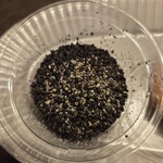 覚王山 フルーツ大福 弁才天 - 黒ごまに……